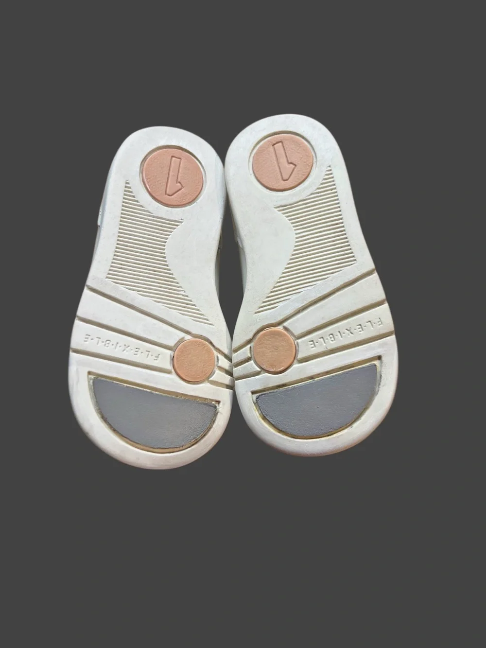 Stride Rite Vintage White Leather Lace-Up Shoe with Floral Embroidery Sz 4.5 D